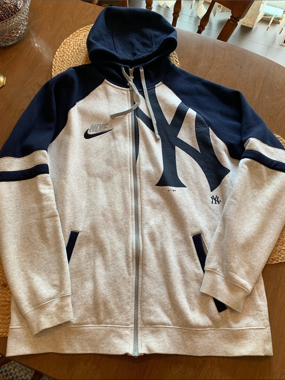 Nike Grey & Navy New York Yankees Zip-Up Hoodie Jacket